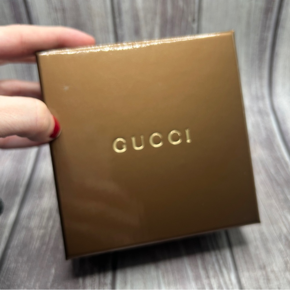 SOLD❤️ GUCCI Trademark Heart Silver Logo Necklace w/ Box & Dust Bag - Picture 13 of 16
